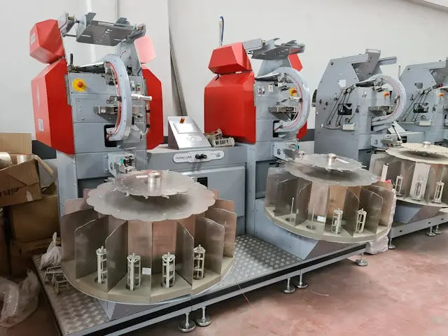 Máquinas & equipamentos